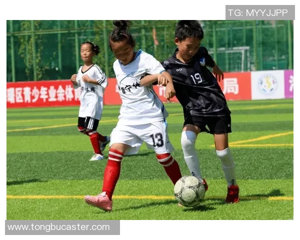 小学生五人制足球比赛精彩回顾与成长故事分享
